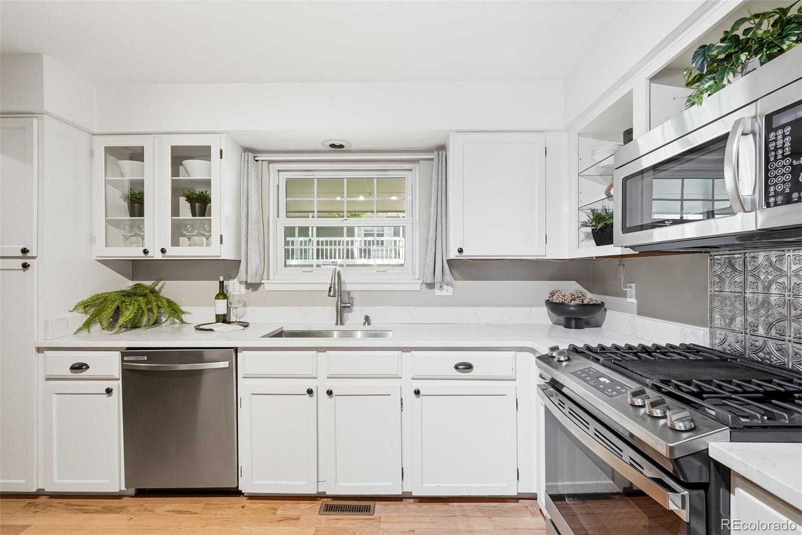 MLS Image #5 for 6950 e briarwood drive,centennial, Colorado