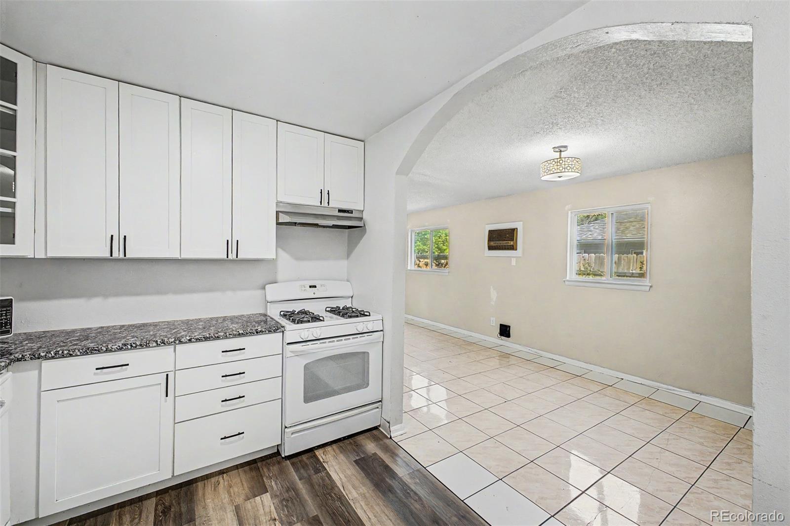 MLS Image #10 for 1042  yuba street,aurora, Colorado