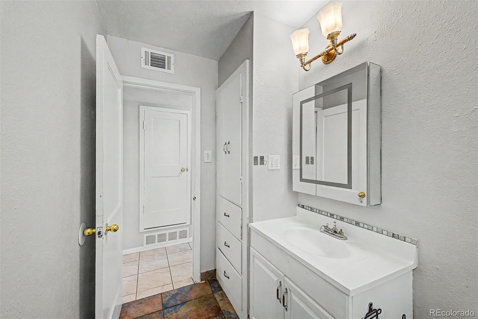 MLS Image #16 for 1042  yuba street,aurora, Colorado