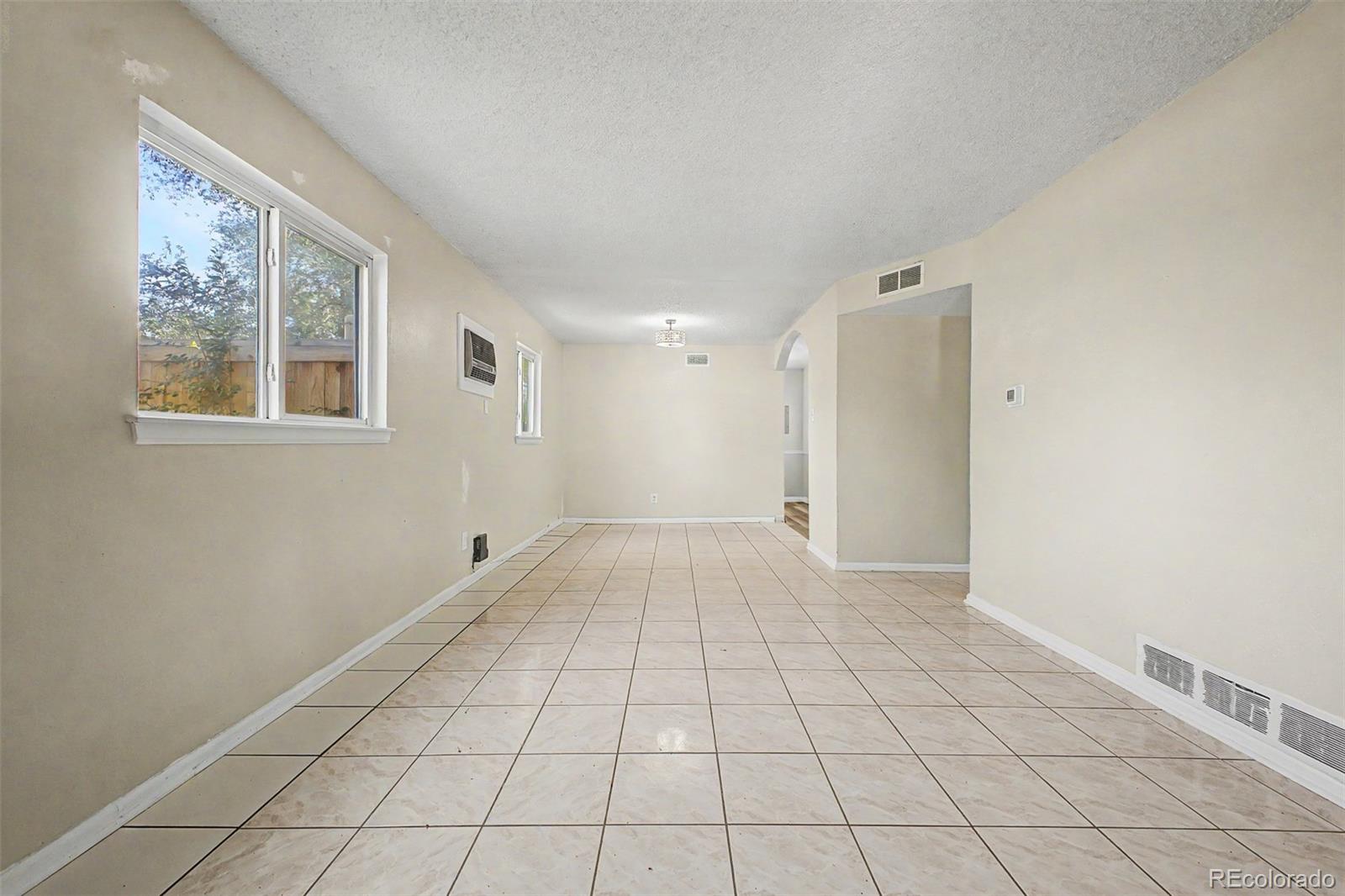 MLS Image #4 for 1042  yuba street,aurora, Colorado