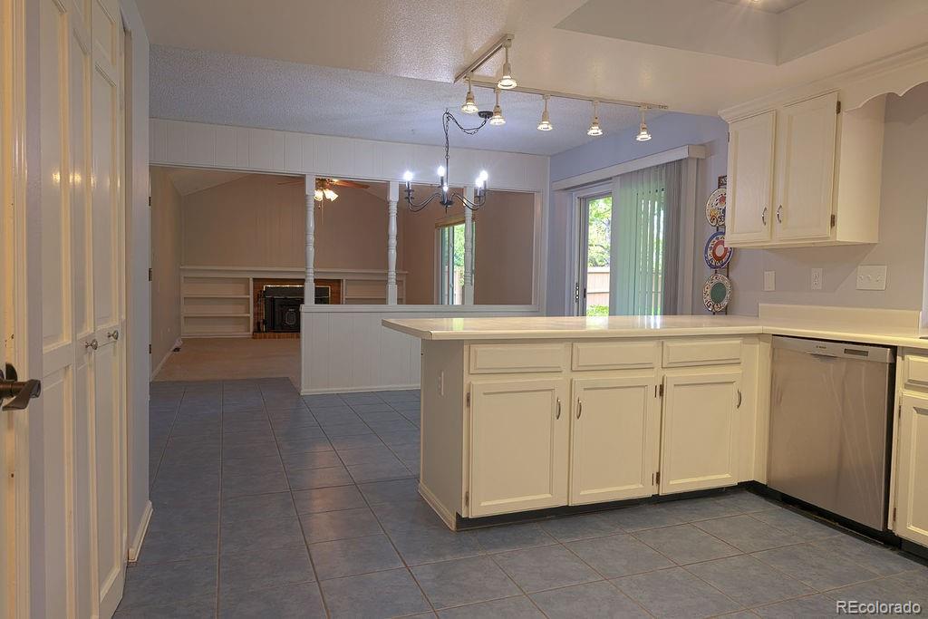 MLS Image #12 for 8401 e long avenue,centennial, Colorado