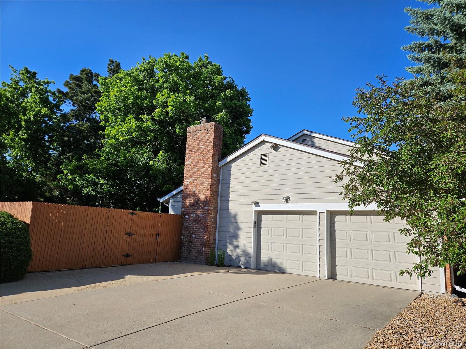 MLS Image #42 for 8401 e long avenue,centennial, Colorado