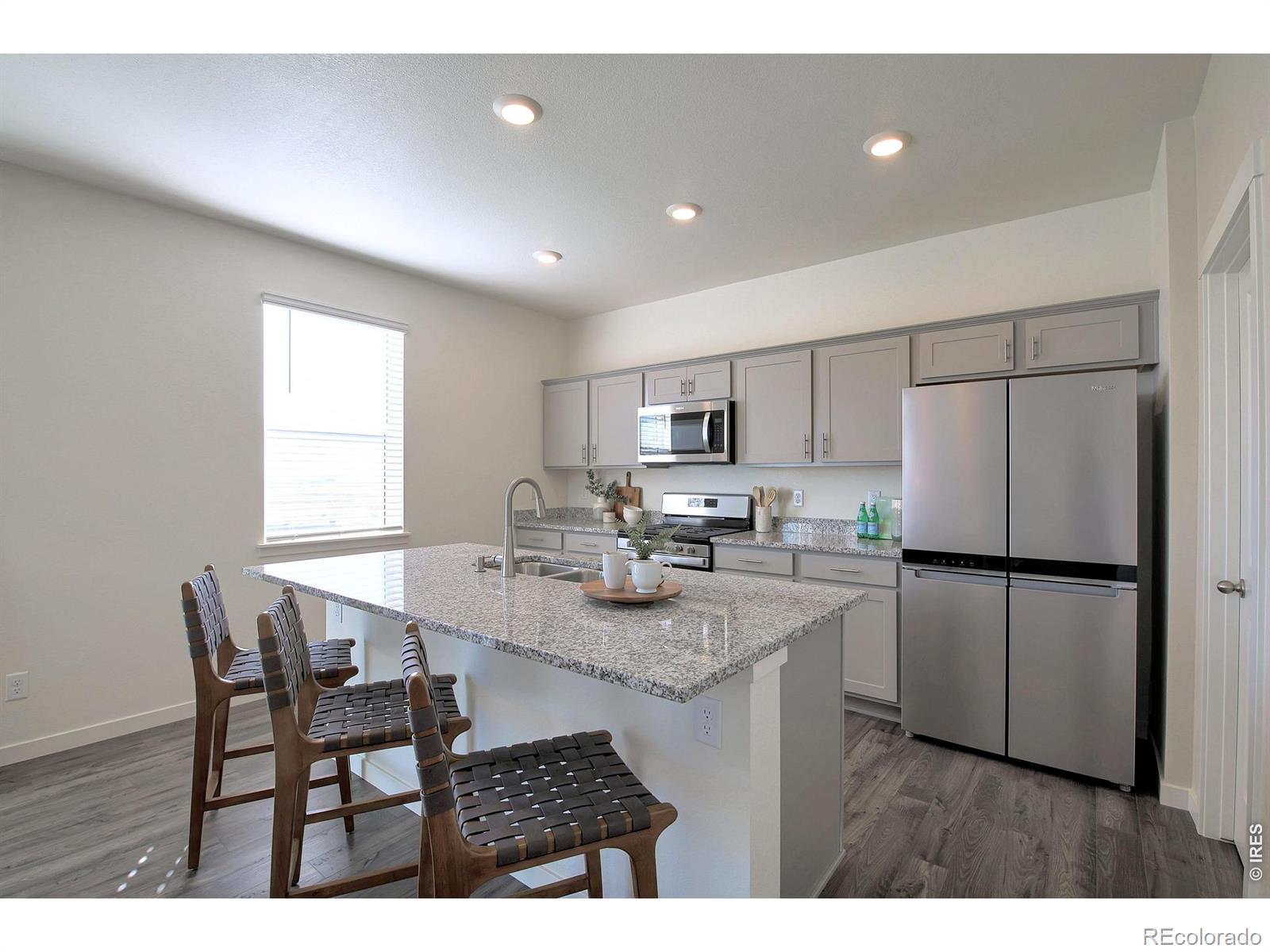 MLS Image #12 for 463  thrush place,johnstown, Colorado