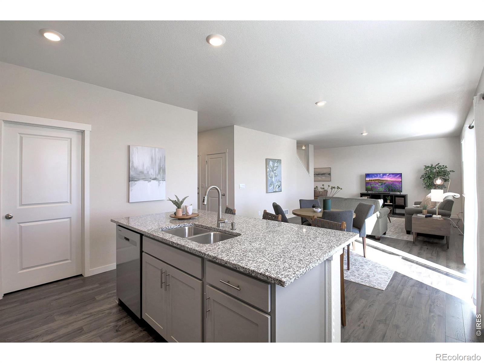 MLS Image #15 for 463  thrush place,johnstown, Colorado