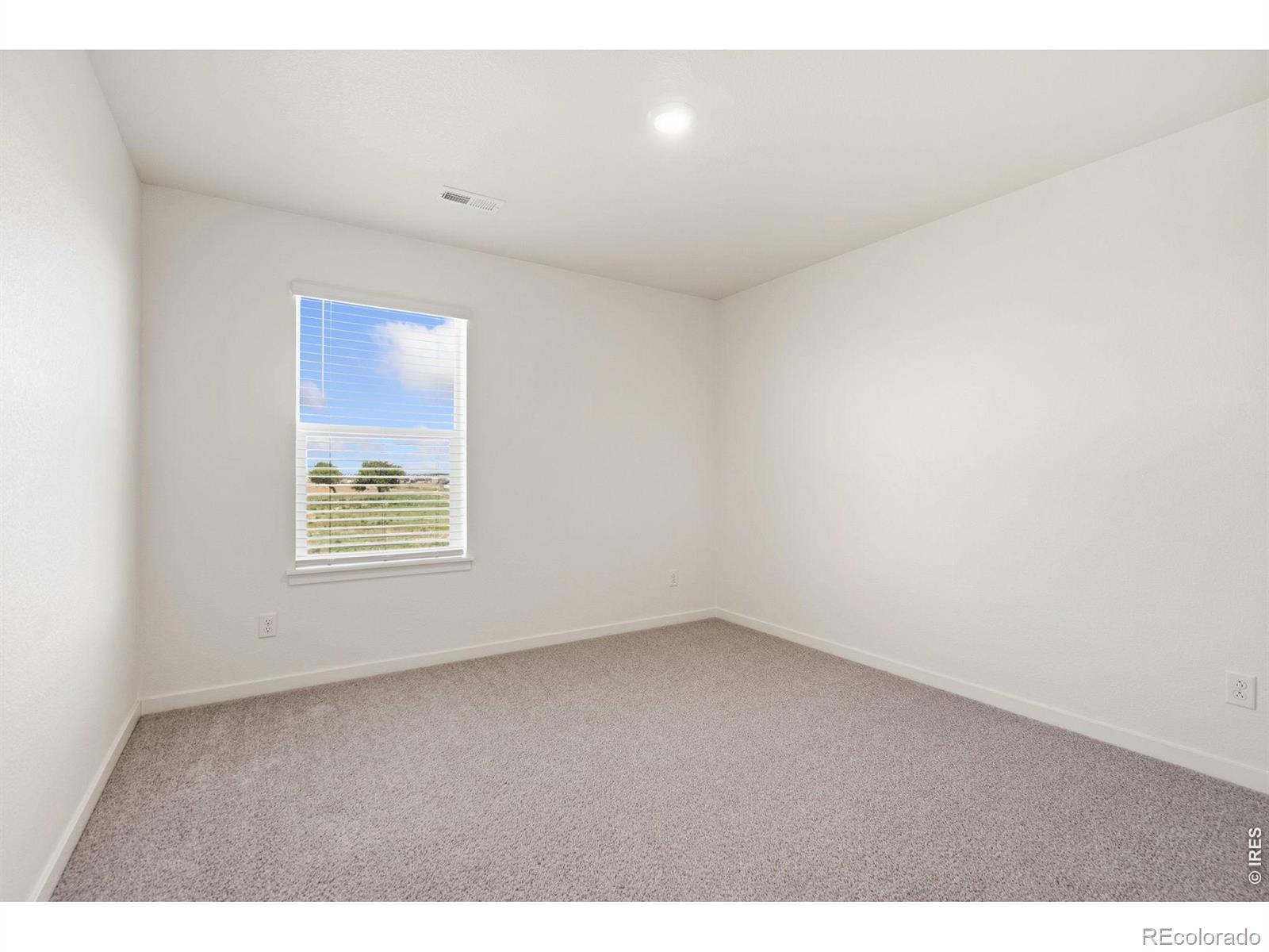MLS Image #38 for 463  thrush place,johnstown, Colorado