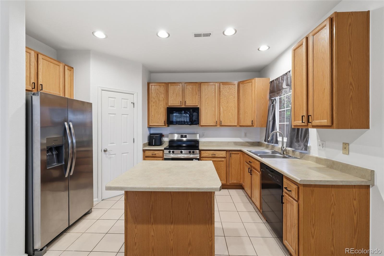 MLS Image #13 for 111  granby way c,aurora, Colorado