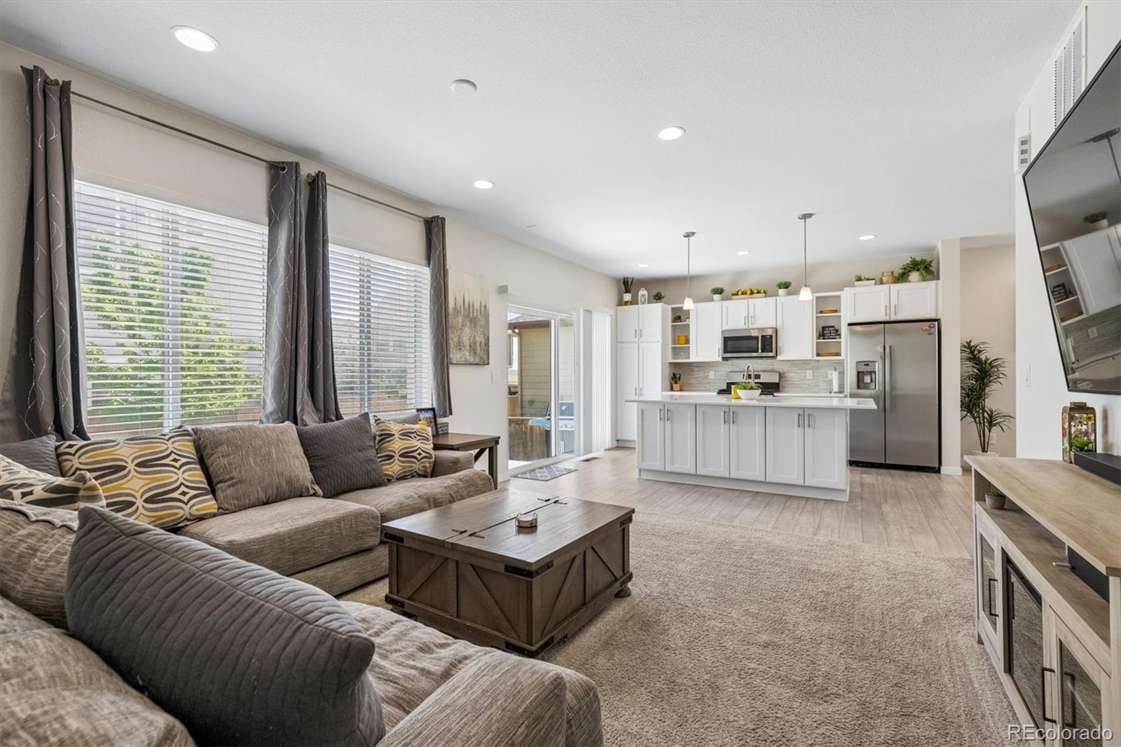 MLS Image #14 for 10006  yampa street,commerce city, Colorado