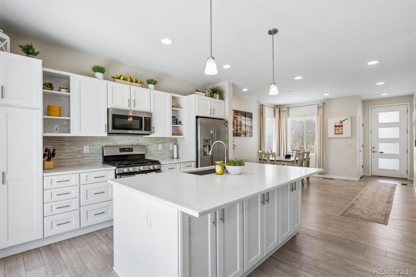MLS Image #6 for 10006  yampa street,commerce city, Colorado