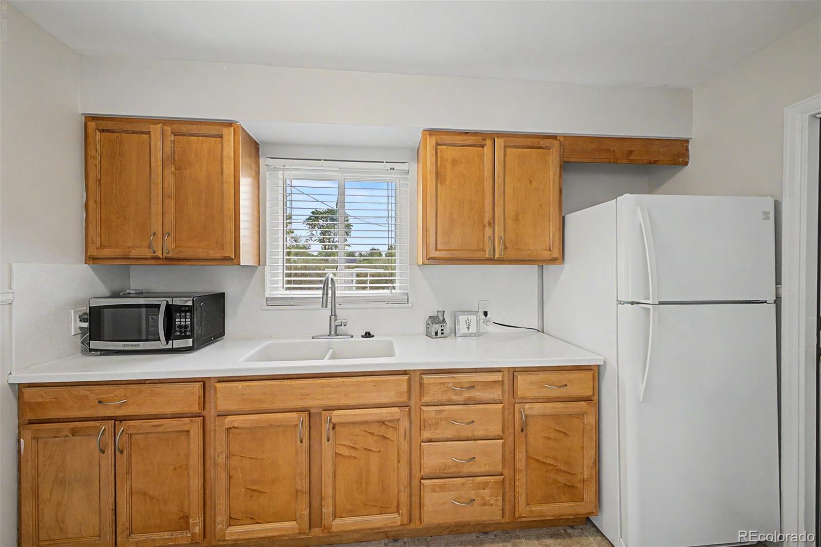 MLS Image #10 for 1156  lansing street,aurora, Colorado