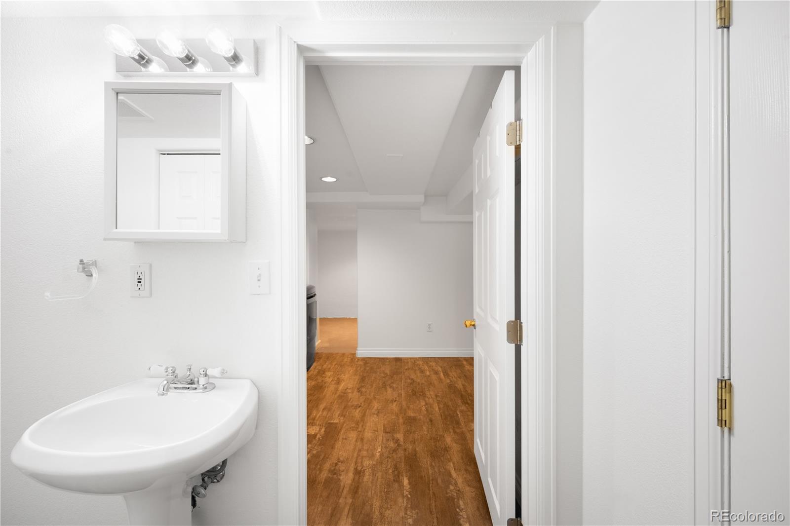MLS Image #20 for 1288 s lincoln street,denver, Colorado