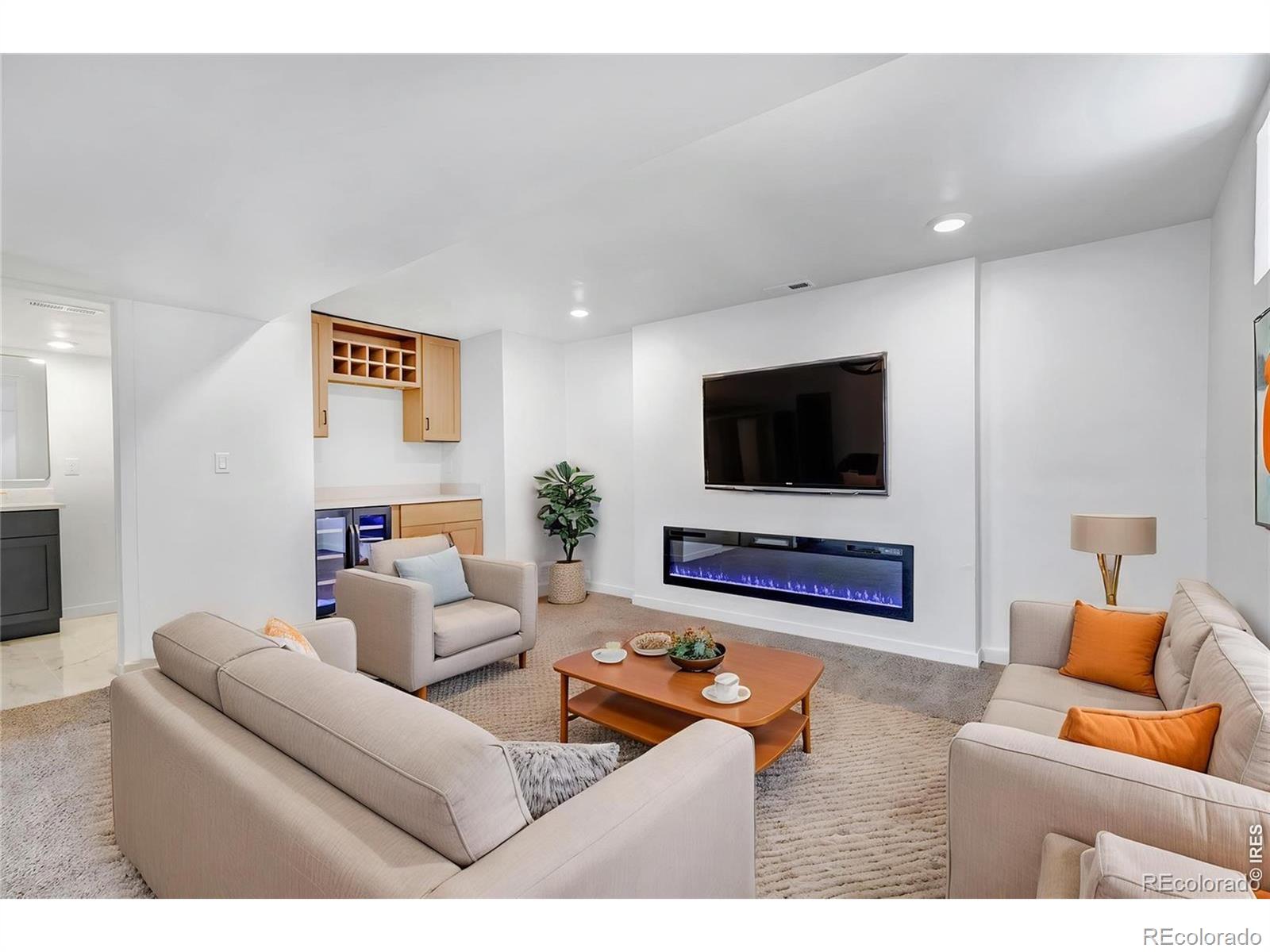 MLS Image #3 for 16859 e prentice circle,centennial, Colorado