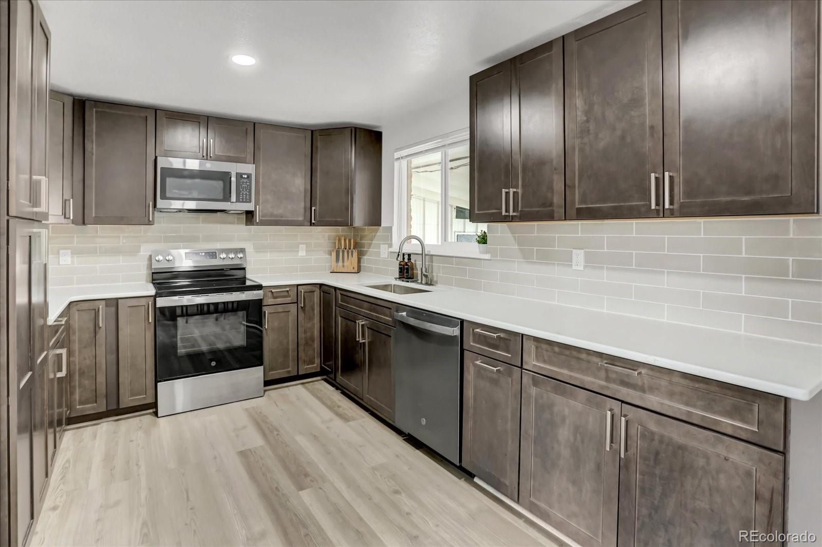 MLS Image #9 for 1894 s reed street,lakewood, Colorado
