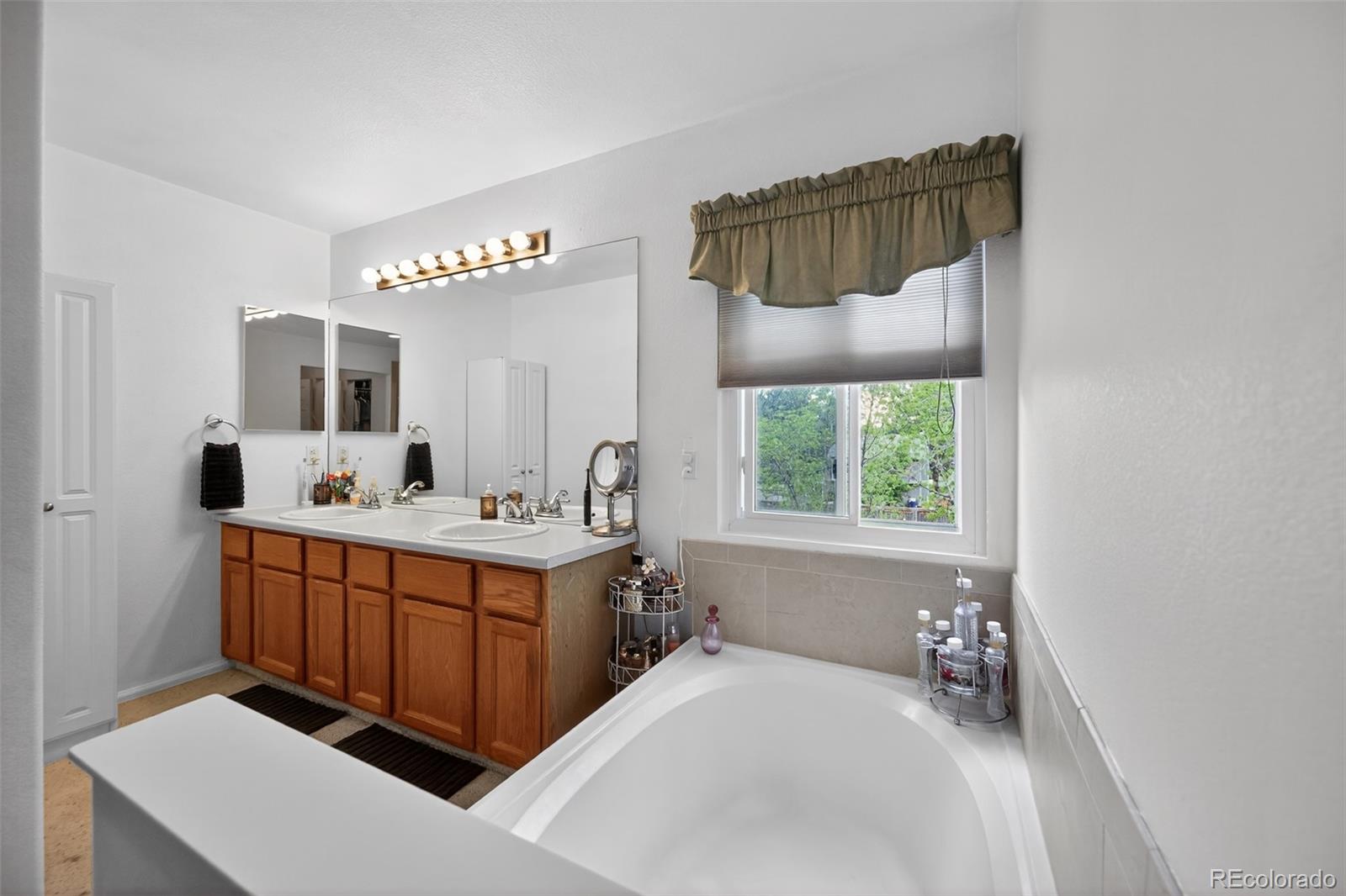 MLS Image #26 for 19018 e ithaca drive,aurora, Colorado