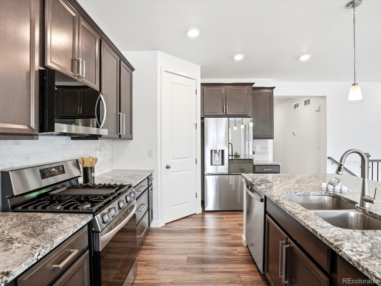 MLS Image #5 for 982  high point trail,elizabeth, Colorado