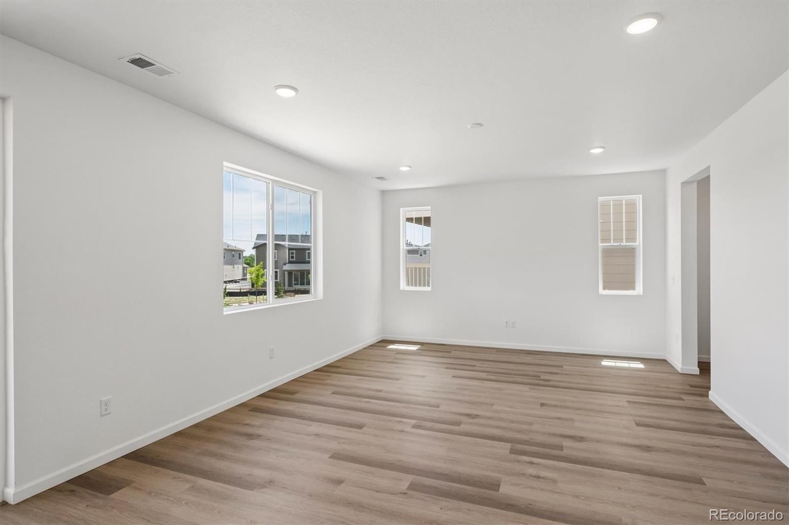 MLS Image #10 for 444 s rifle street,aurora, Colorado