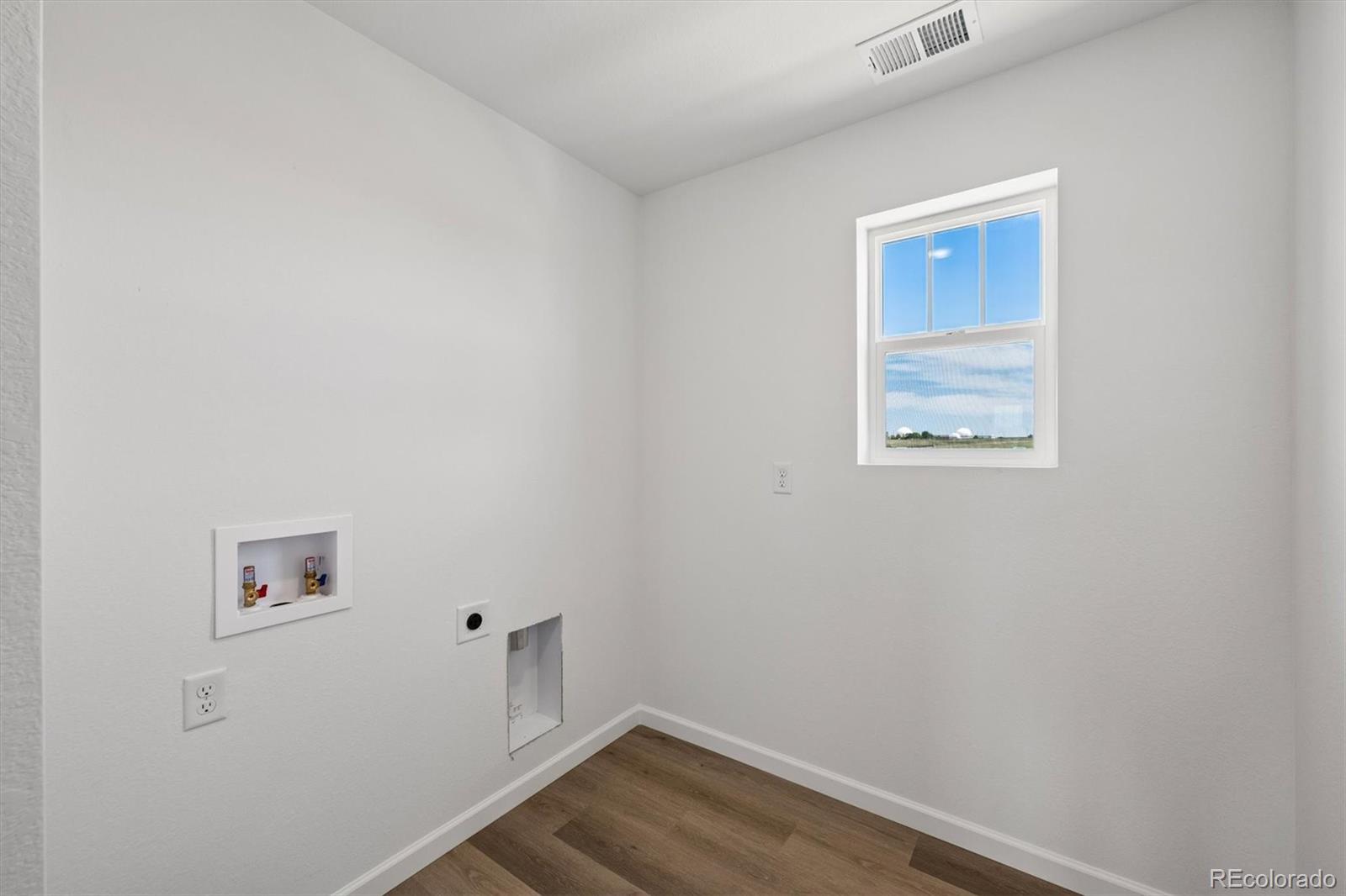 MLS Image #12 for 444 s rifle street,aurora, Colorado