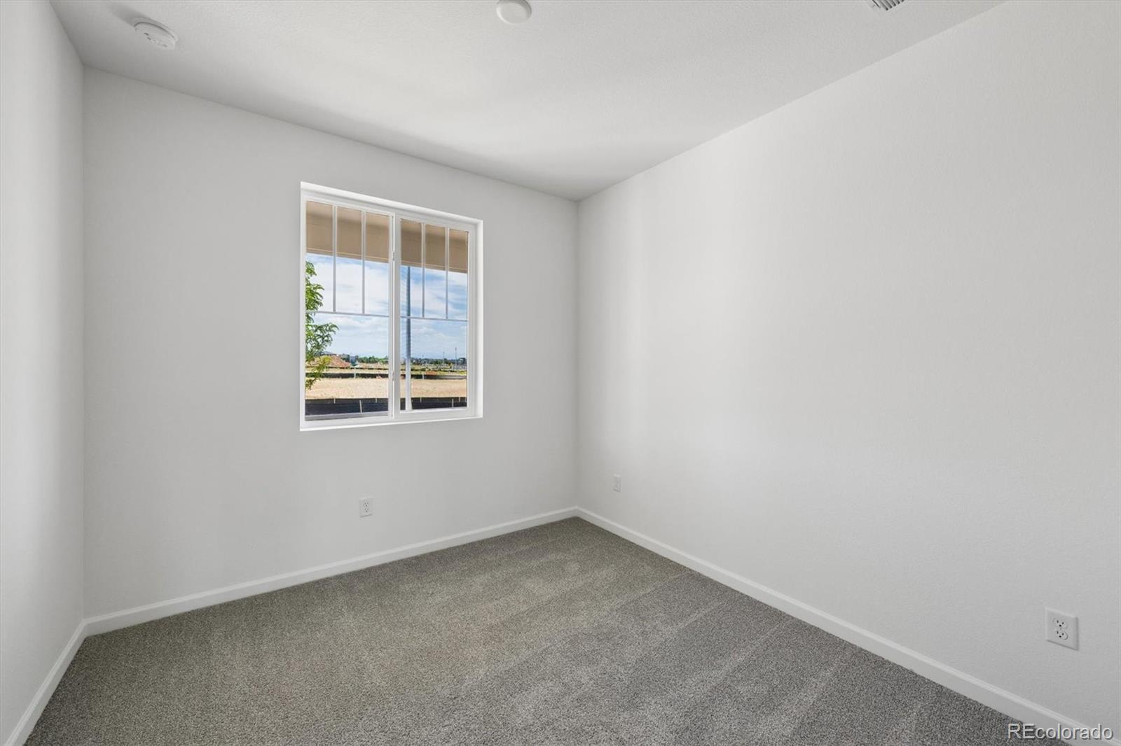 MLS Image #2 for 444 s rifle street,aurora, Colorado