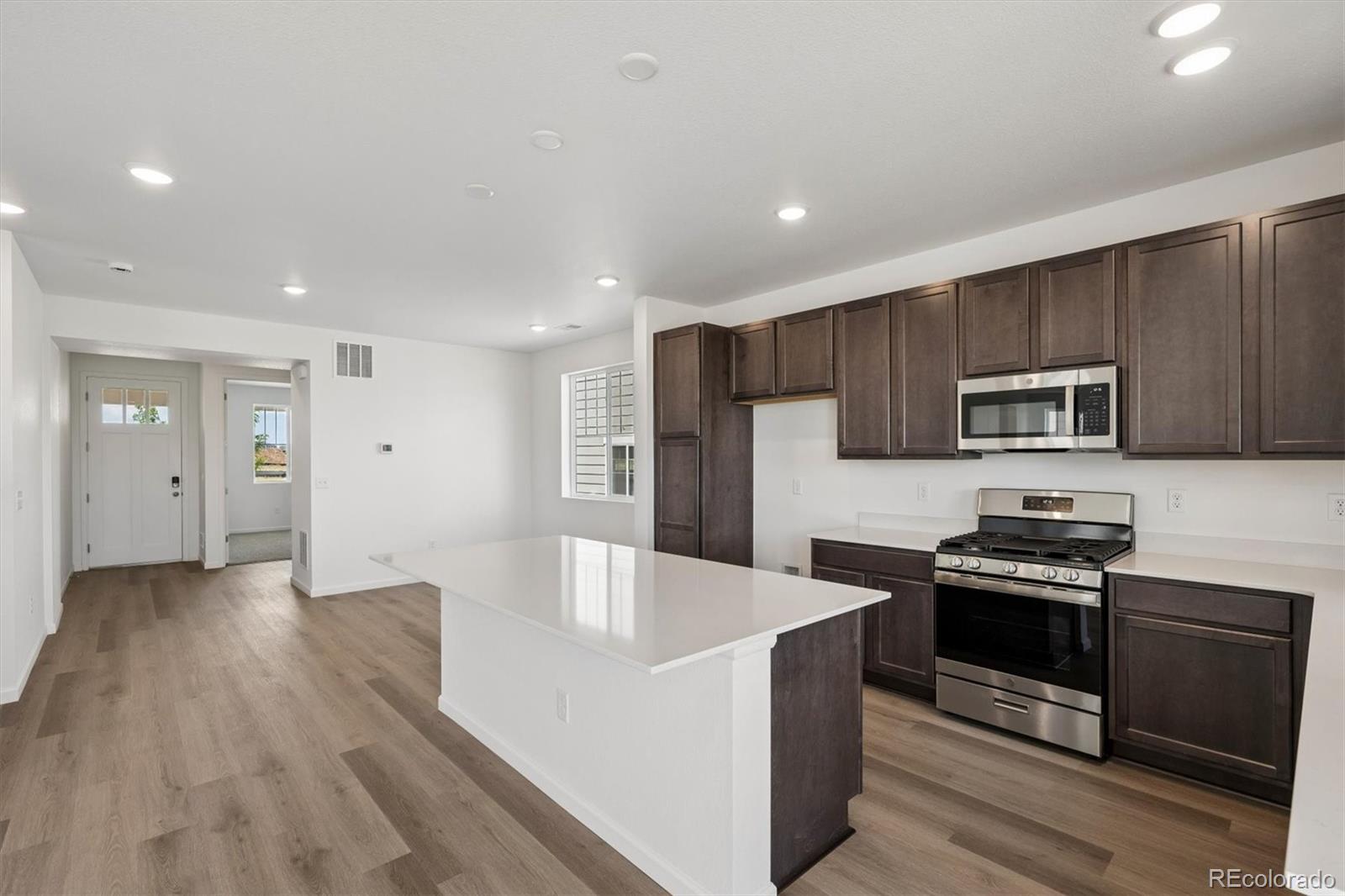 MLS Image #4 for 444 s rifle street,aurora, Colorado