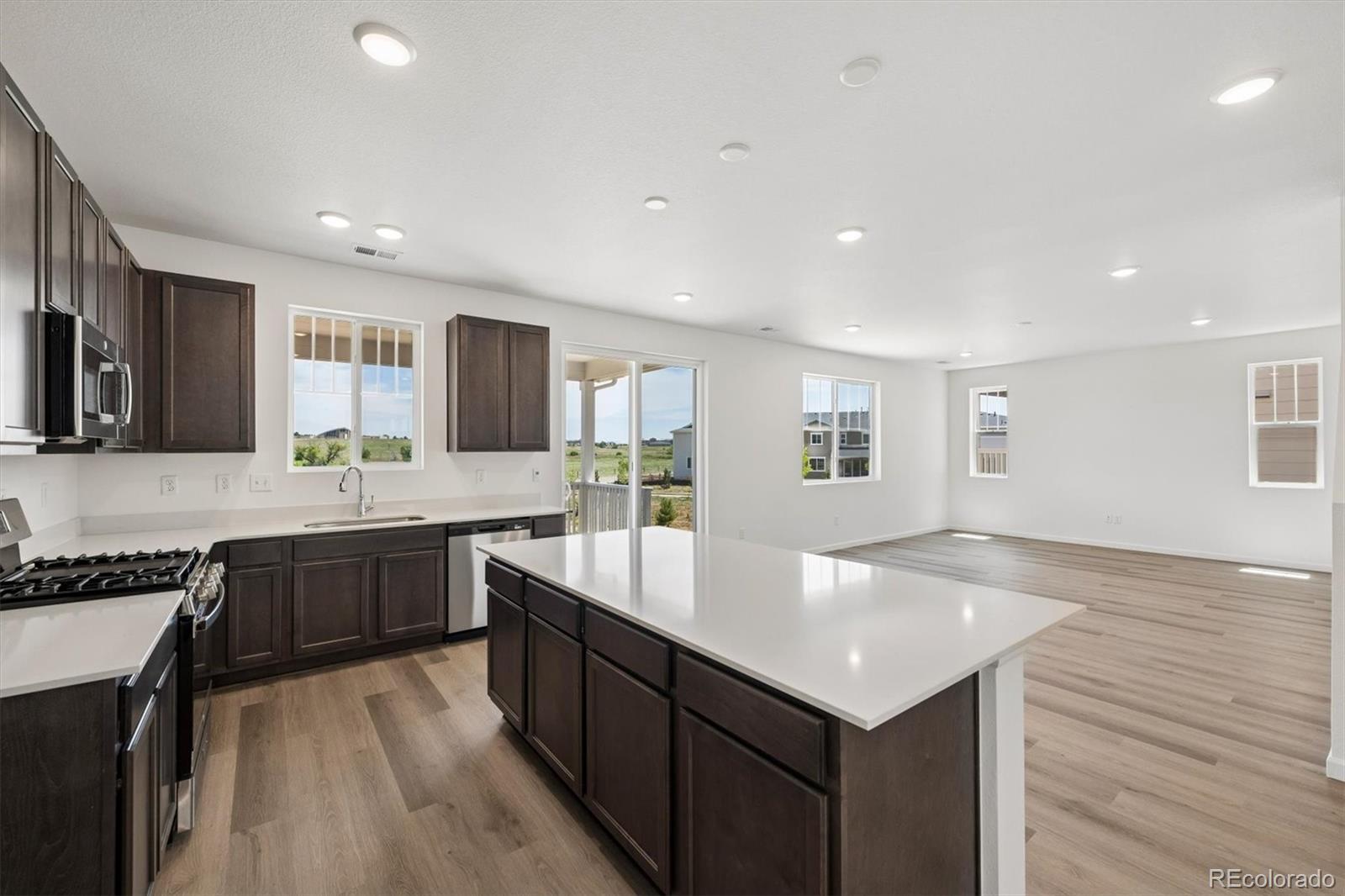 MLS Image #8 for 444 s rifle street,aurora, Colorado