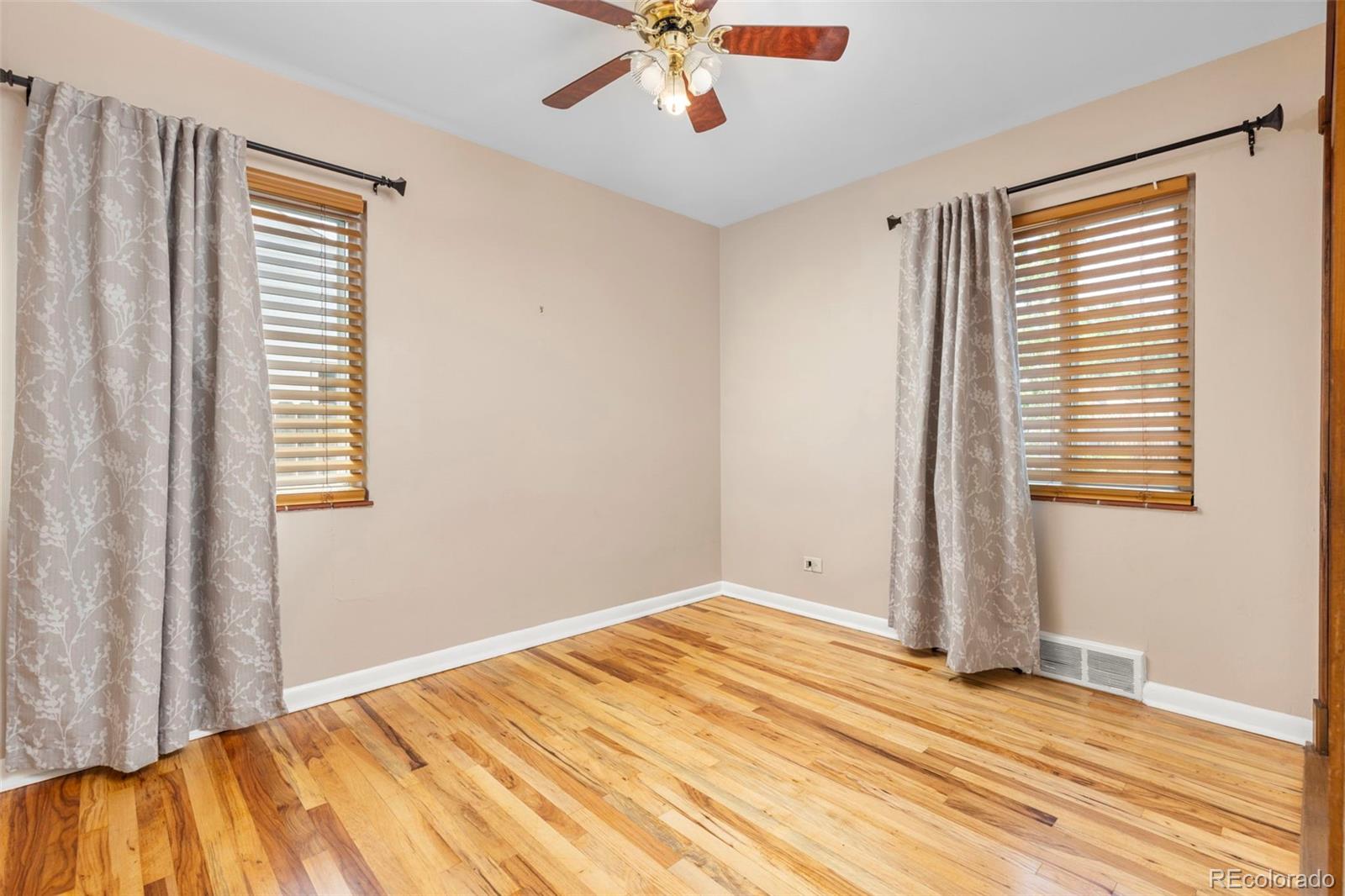 MLS Image #11 for 921  yates street,denver, Colorado