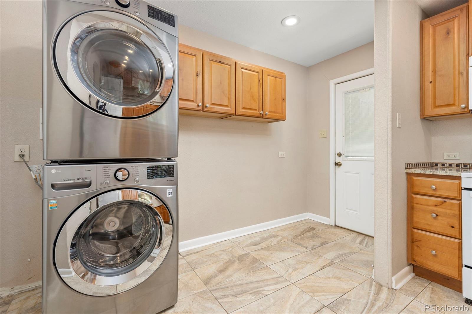 MLS Image #19 for 921  yates street,denver, Colorado