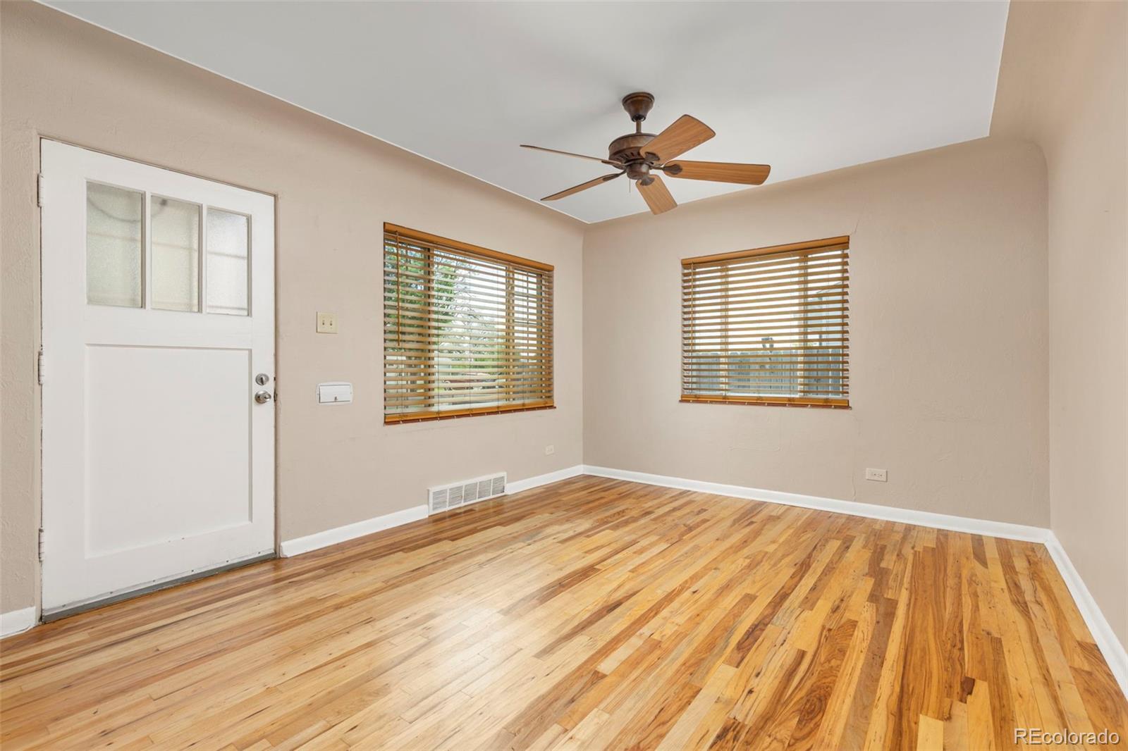 MLS Image #8 for 921  yates street,denver, Colorado