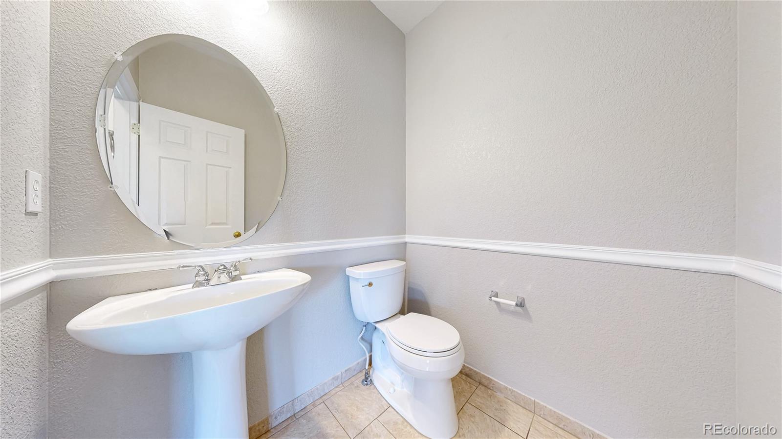 MLS Image #18 for 2223 e 100th place,thornton, Colorado