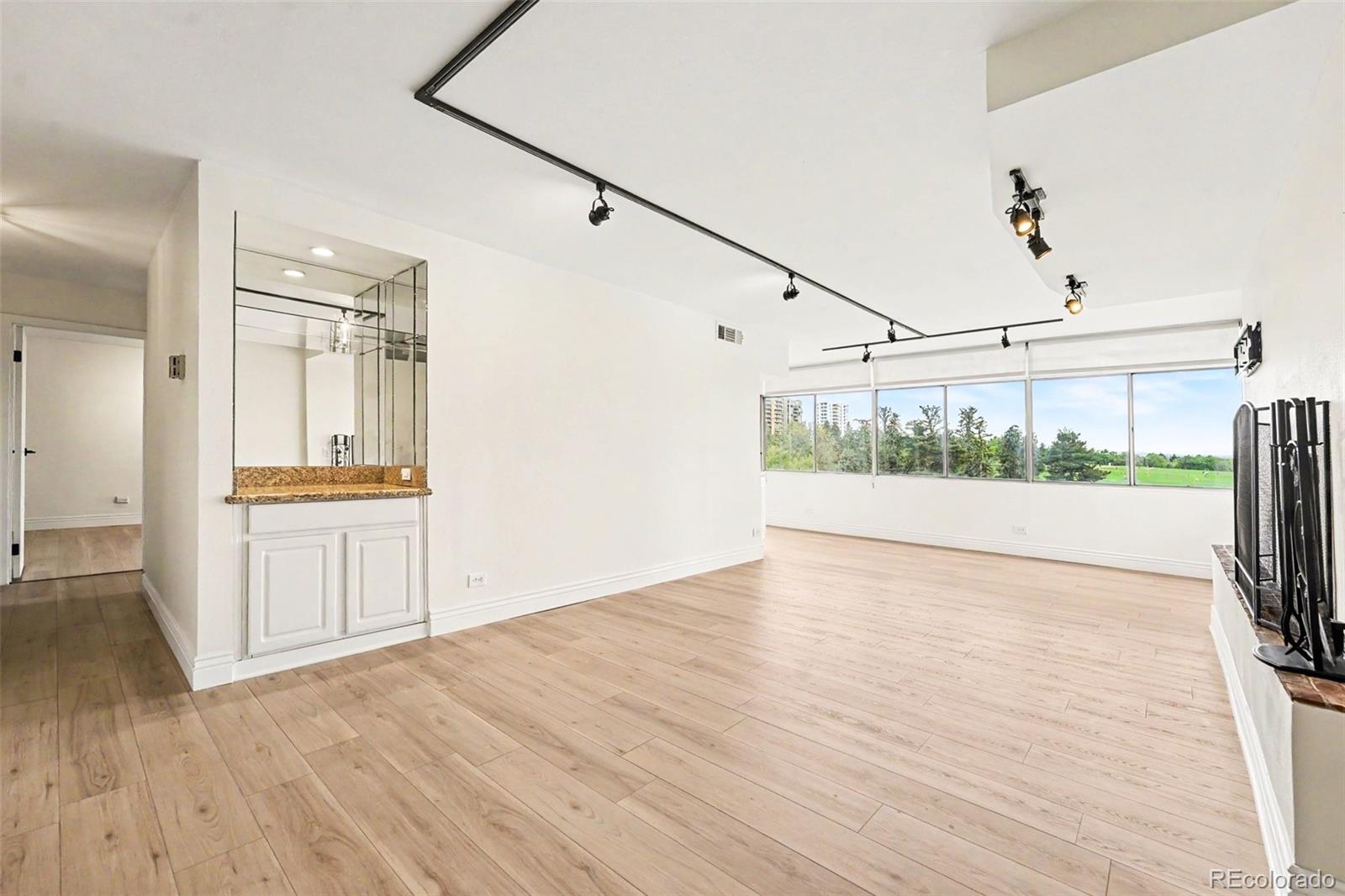 MLS Image #2 for 1313 n williams street 705,denver, Colorado