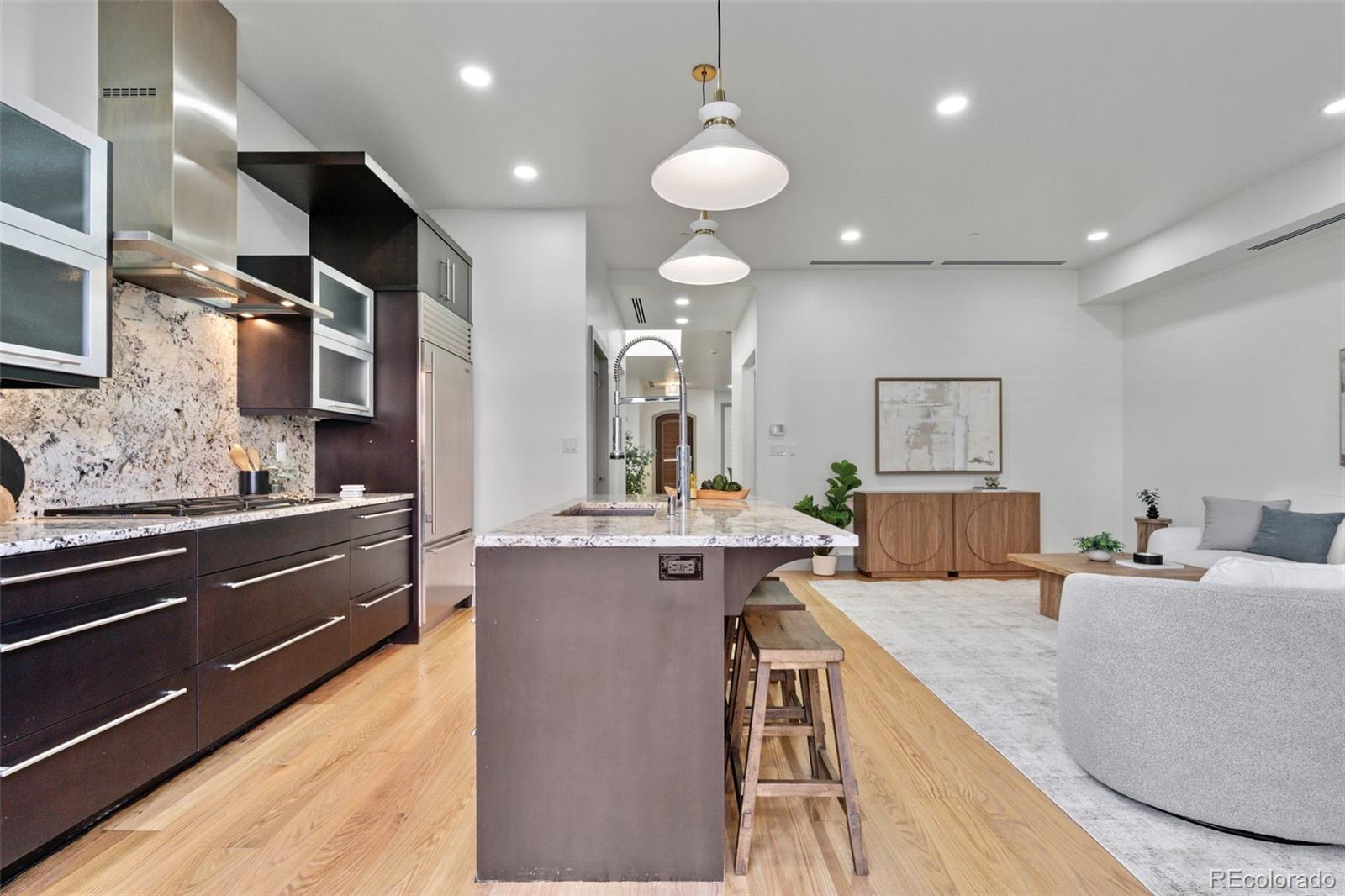 MLS Image #3 for 105  fillmore street 204,denver, Colorado