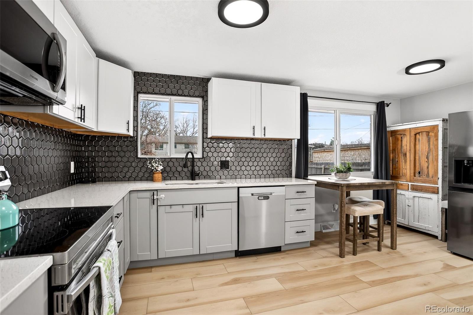 MLS Image #11 for 3222  blackhawk circle ,aurora, Colorado