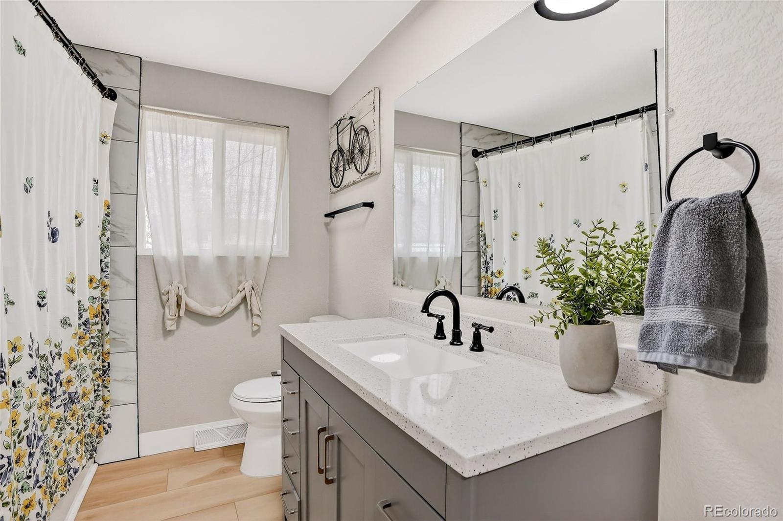 MLS Image #18 for 3222  blackhawk circle ,aurora, Colorado