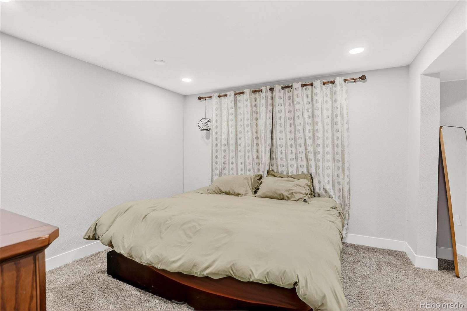 MLS Image #33 for 3222  blackhawk circle ,aurora, Colorado