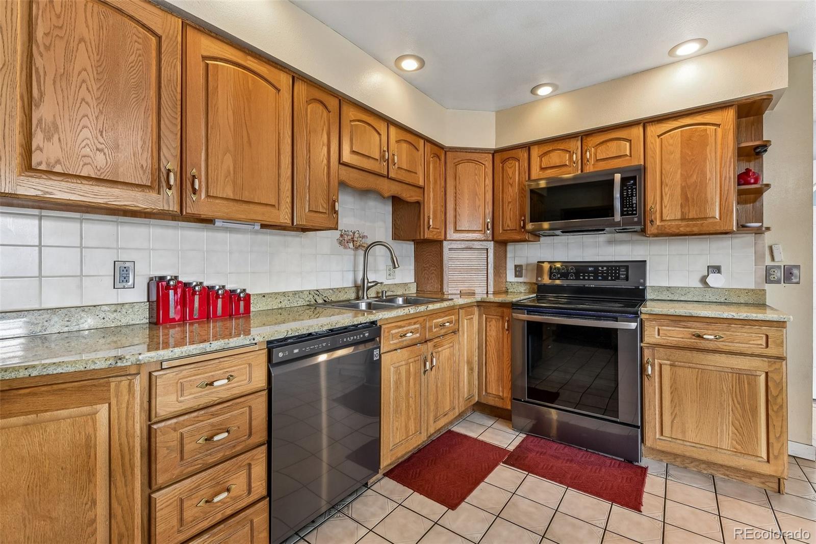 MLS Image #7 for 5065  uvalda street,denver, Colorado
