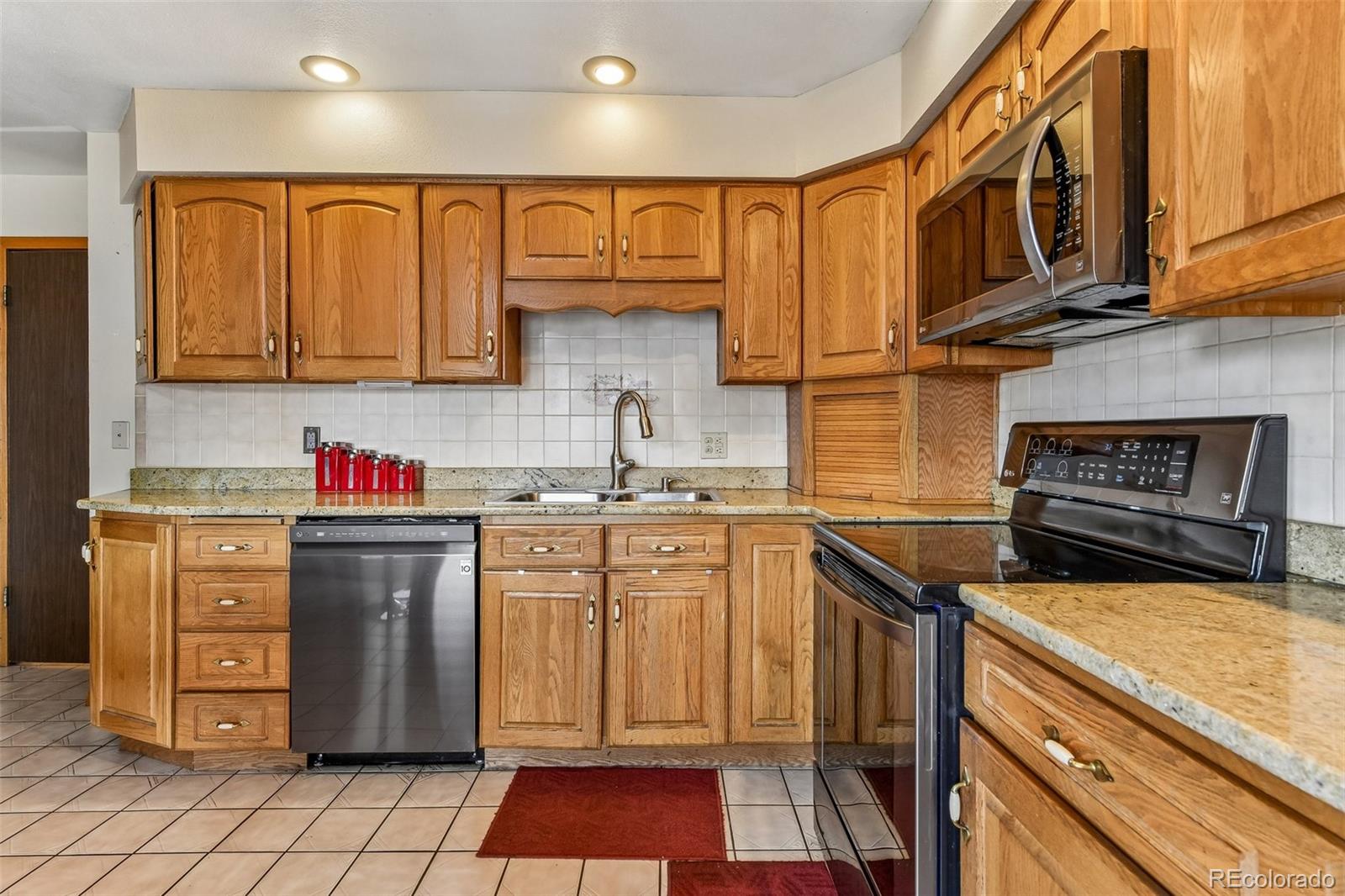 MLS Image #8 for 5065  uvalda street,denver, Colorado