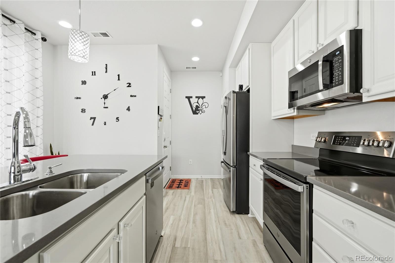 MLS Image #8 for 18110 e 96th place,commerce city, Colorado