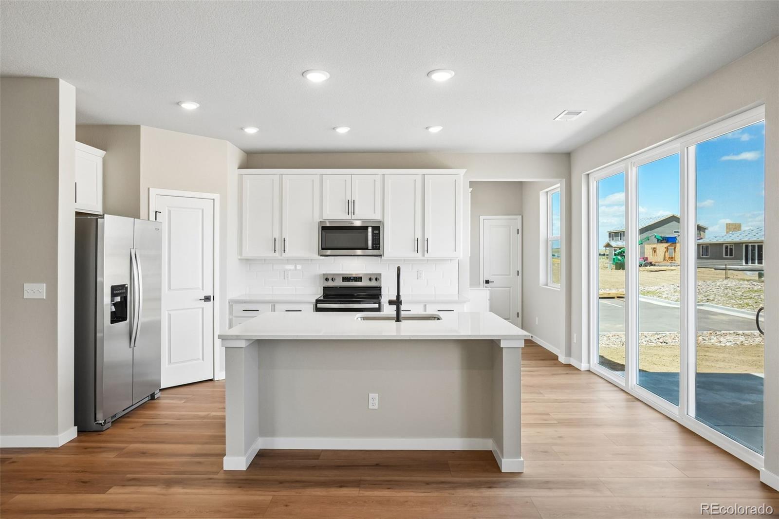 MLS Image #1 for 55003 e 28th place,strasburg, Colorado