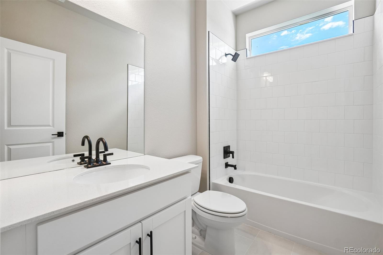 MLS Image #12 for 55003 e 28th place,strasburg, Colorado