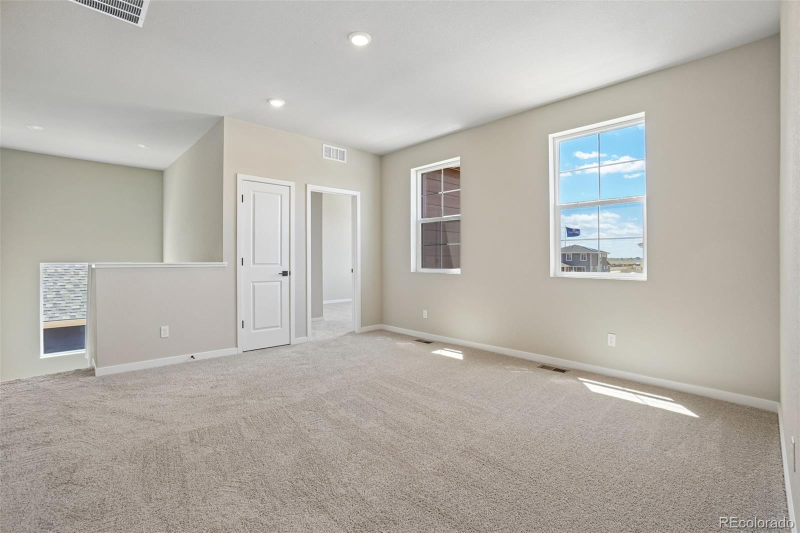 MLS Image #16 for 55003 e 28th place,strasburg, Colorado