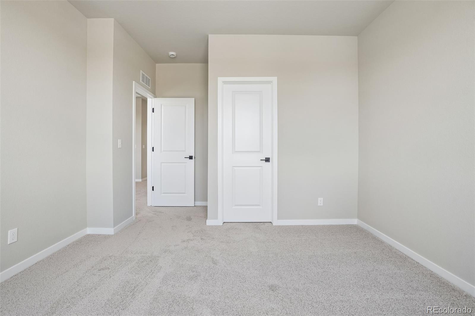MLS Image #18 for 55003 e 28th place,strasburg, Colorado