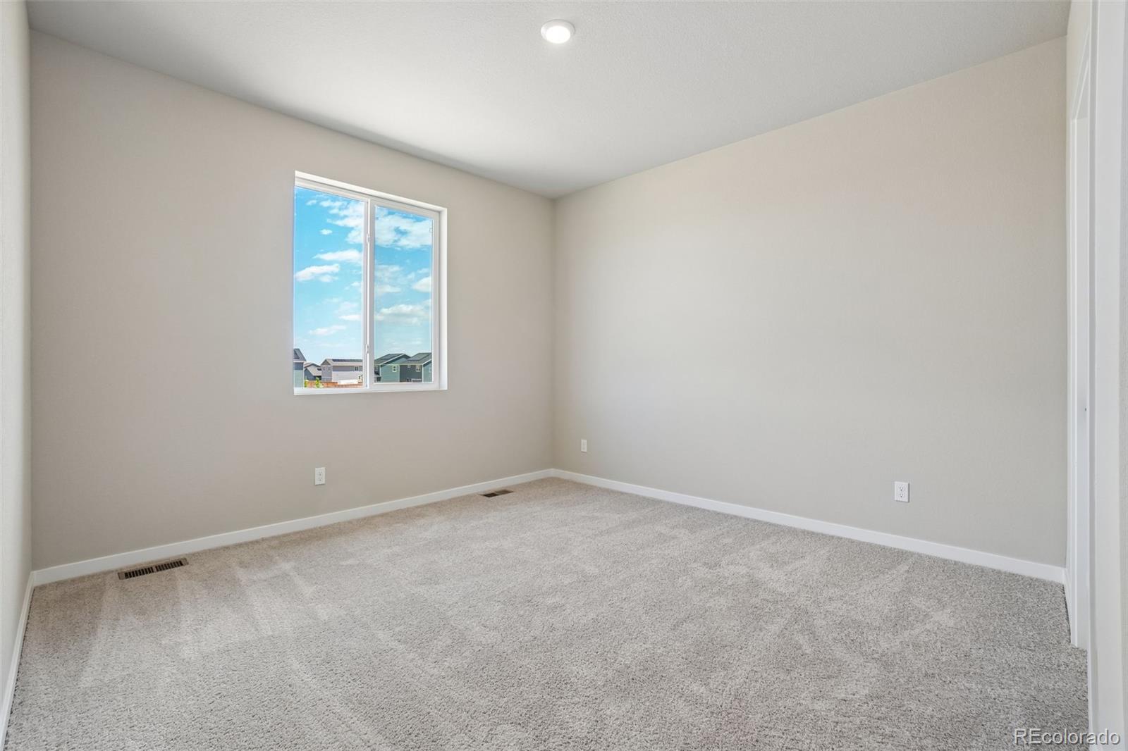 MLS Image #22 for 55003 e 28th place,strasburg, Colorado