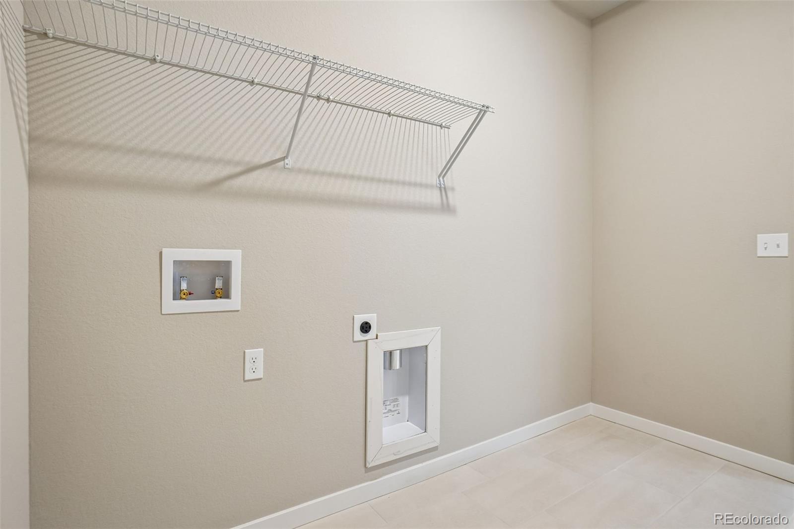 MLS Image #24 for 55003 e 28th place,strasburg, Colorado