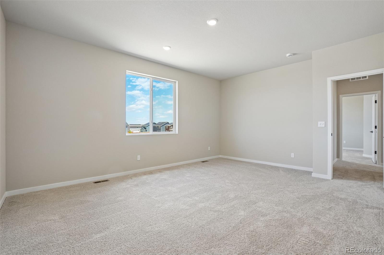 MLS Image #28 for 55003 e 28th place,strasburg, Colorado