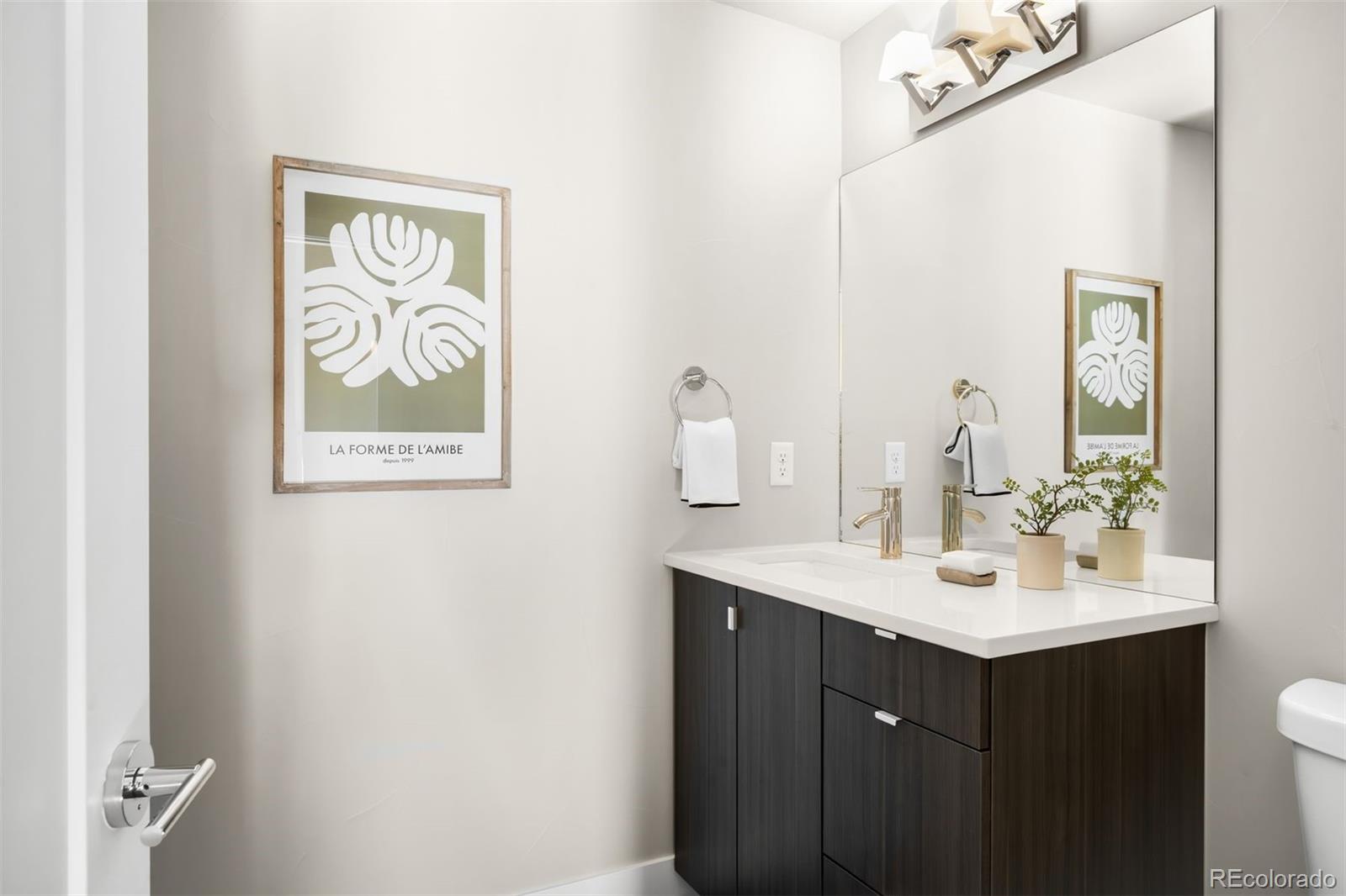 MLS Image #27 for 2435 s high street,denver, Colorado