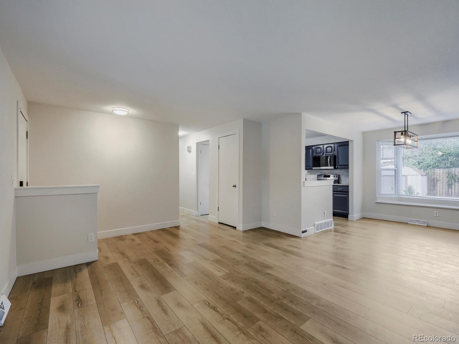 MLS Image #1 for 628 s oswego court,aurora, Colorado