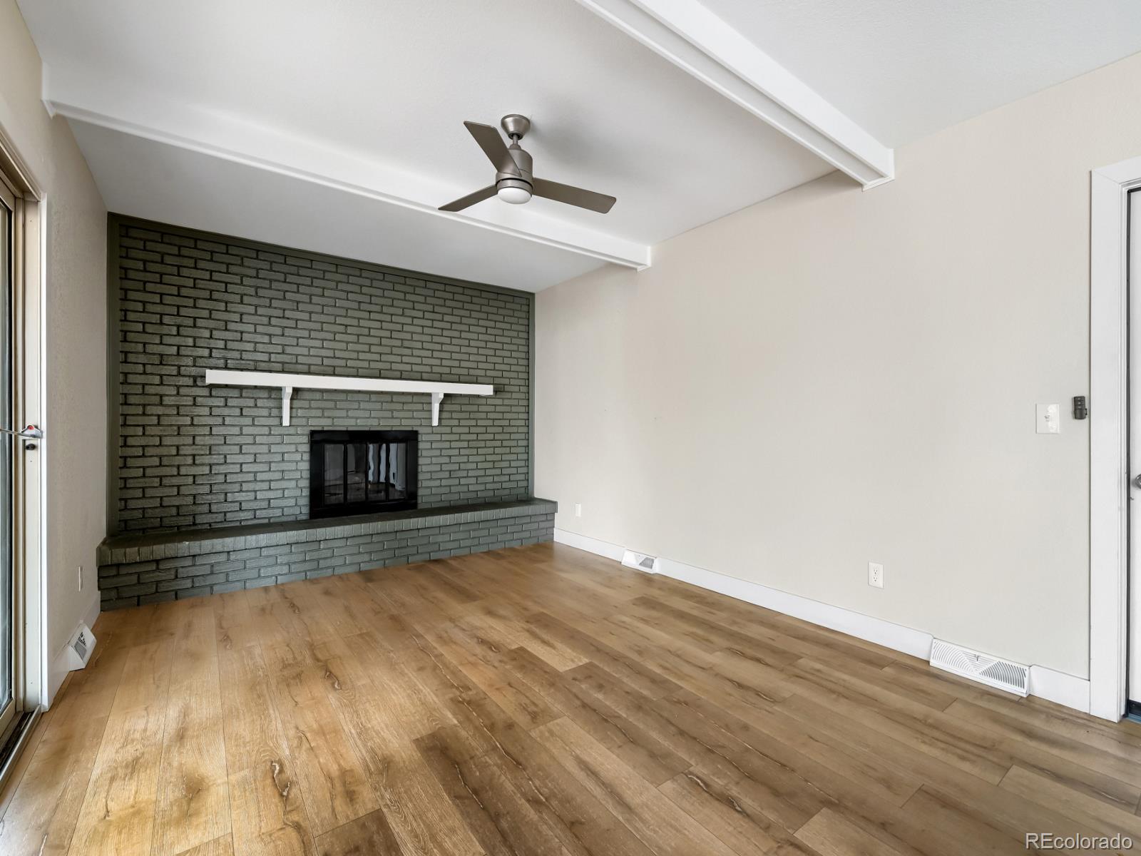 MLS Image #11 for 628 s oswego court,aurora, Colorado