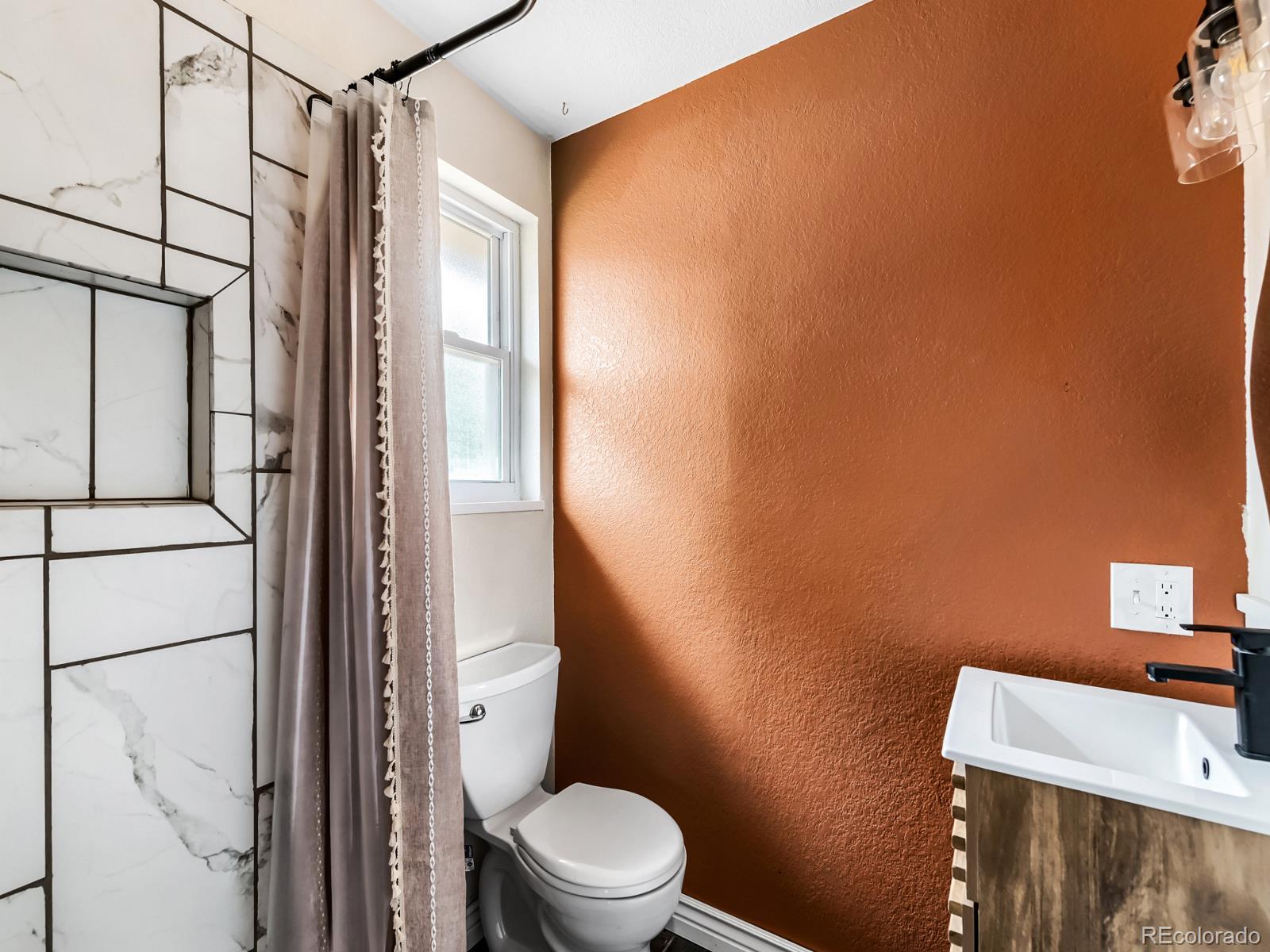 MLS Image #17 for 628 s oswego court,aurora, Colorado