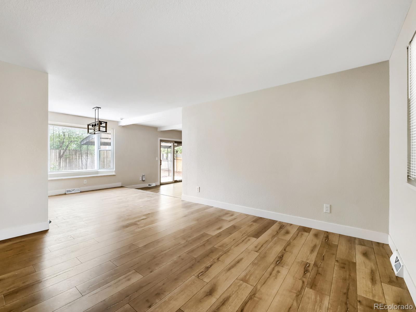 MLS Image #2 for 628 s oswego court,aurora, Colorado