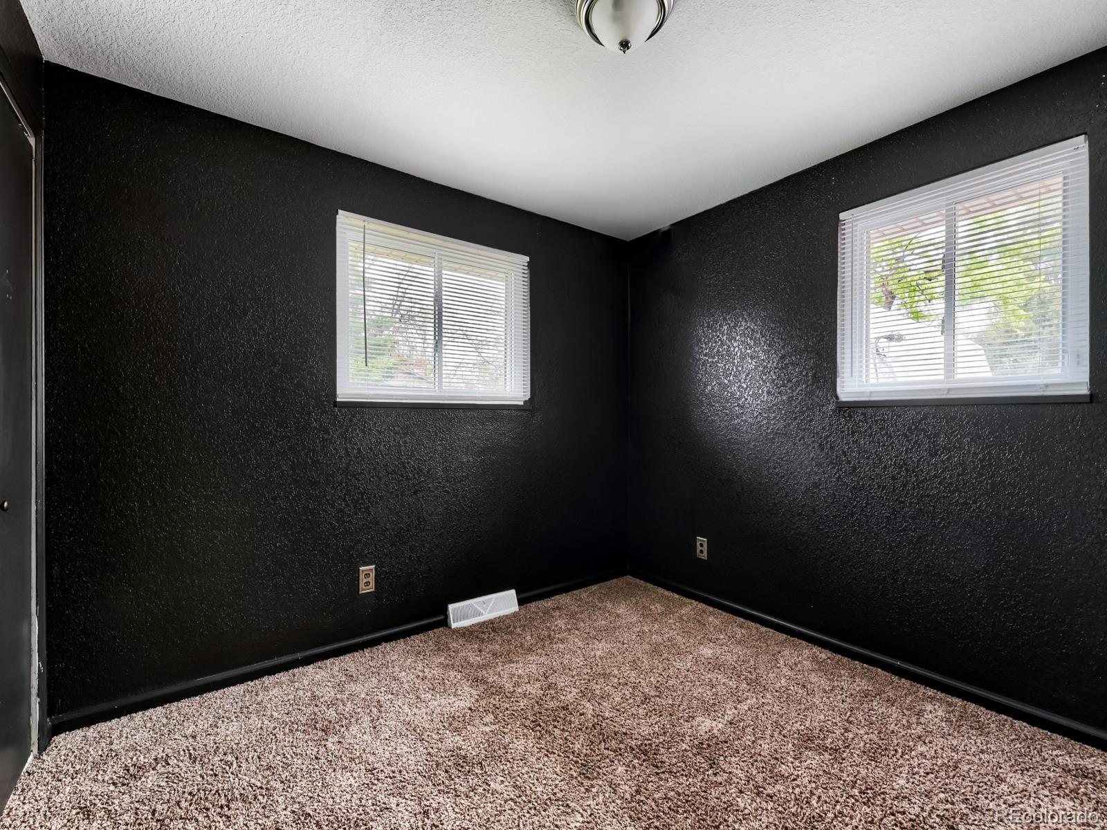 MLS Image #20 for 628 s oswego court,aurora, Colorado