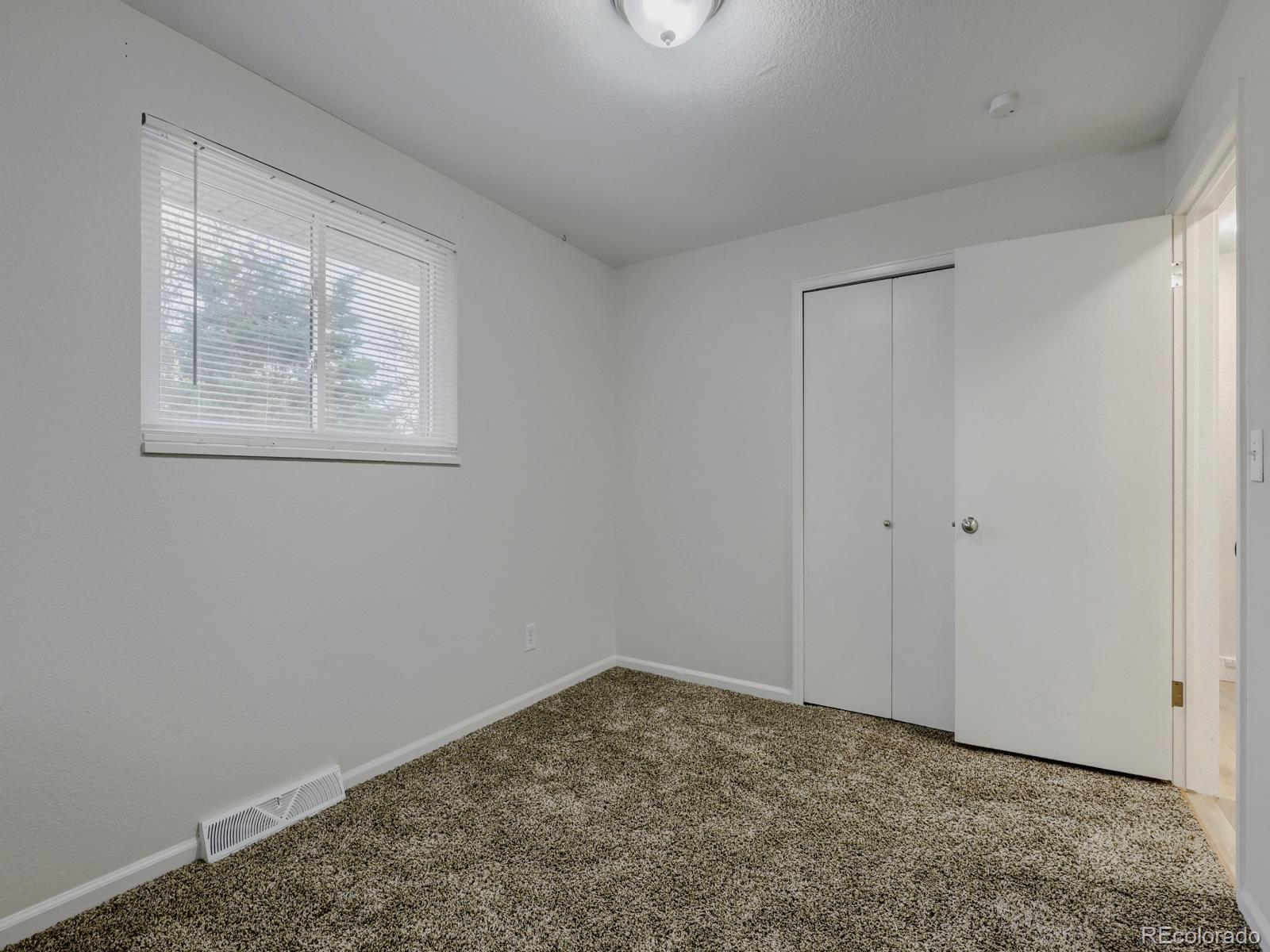 MLS Image #22 for 628 s oswego court,aurora, Colorado