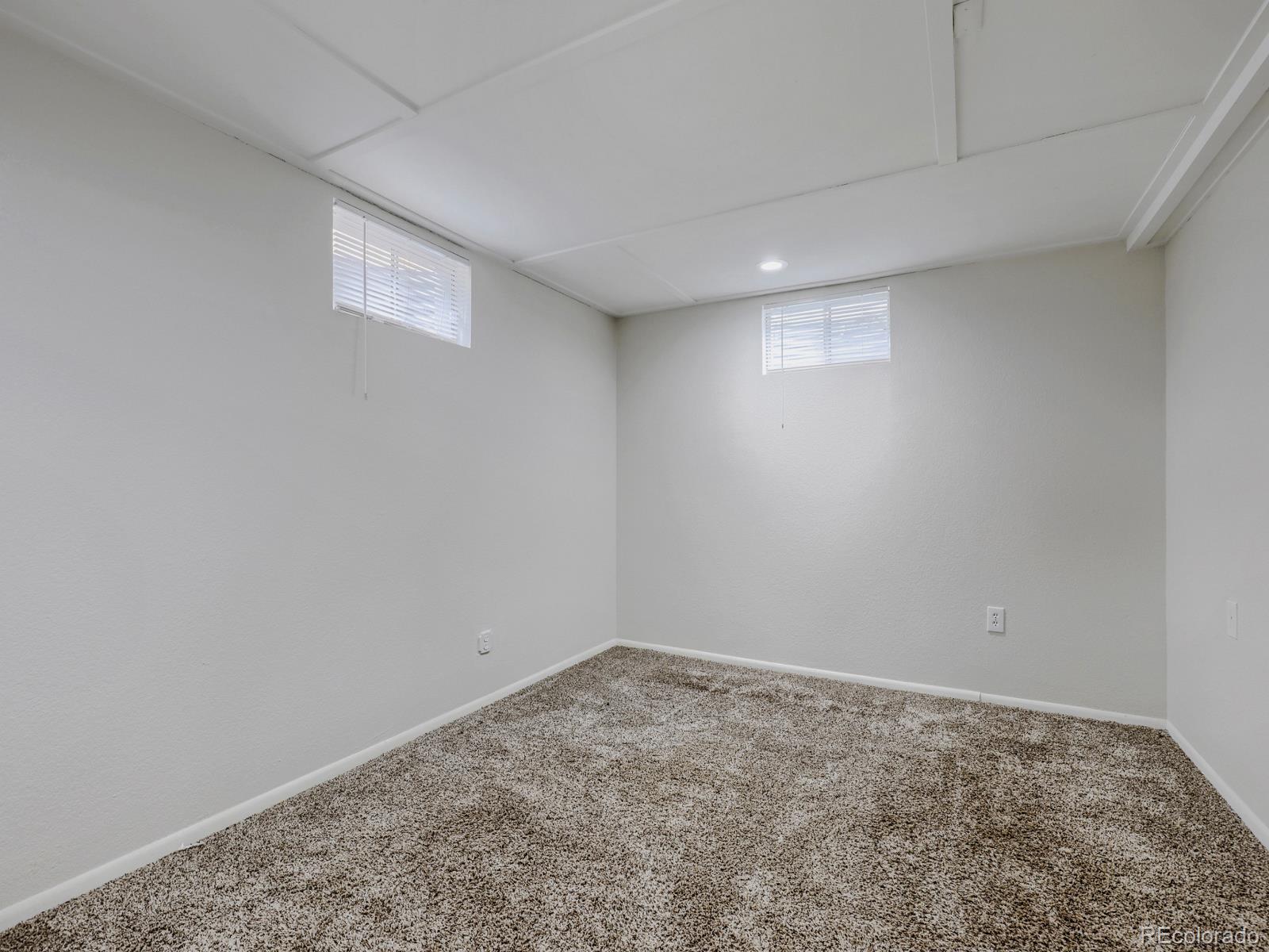 MLS Image #28 for 628 s oswego court,aurora, Colorado